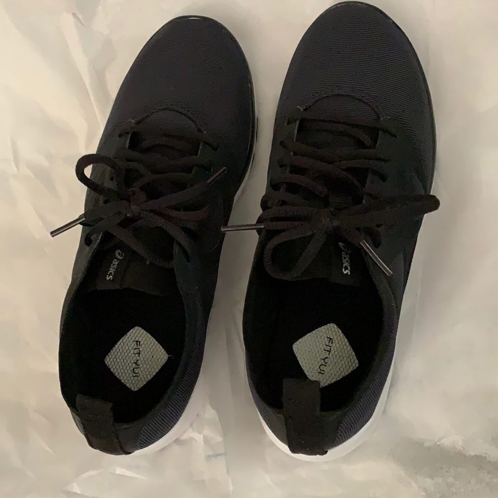 ASICS Gel-fit Yui